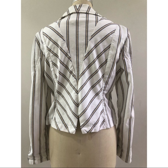 Prince by Jessica Simpson Button Front Jacket - Picture 3 of 7